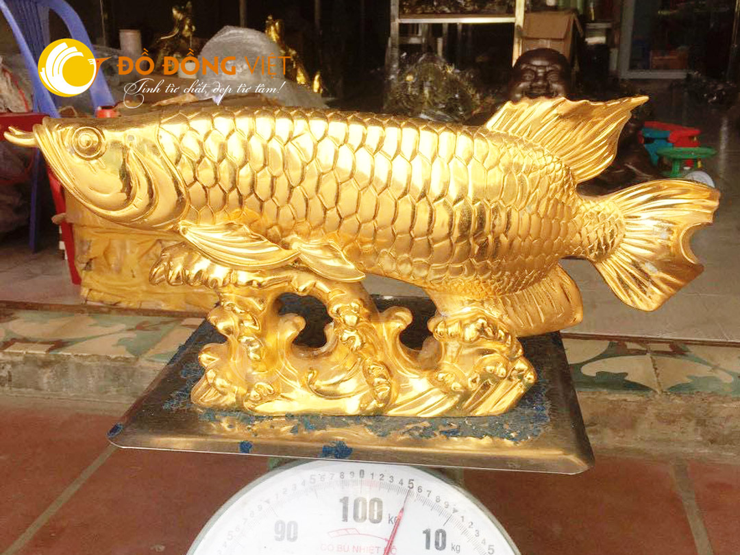 Quà tặng tượng cá rồng phong thủy bằng đồng mạ vàng